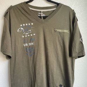 Vertical vneck Tshirt